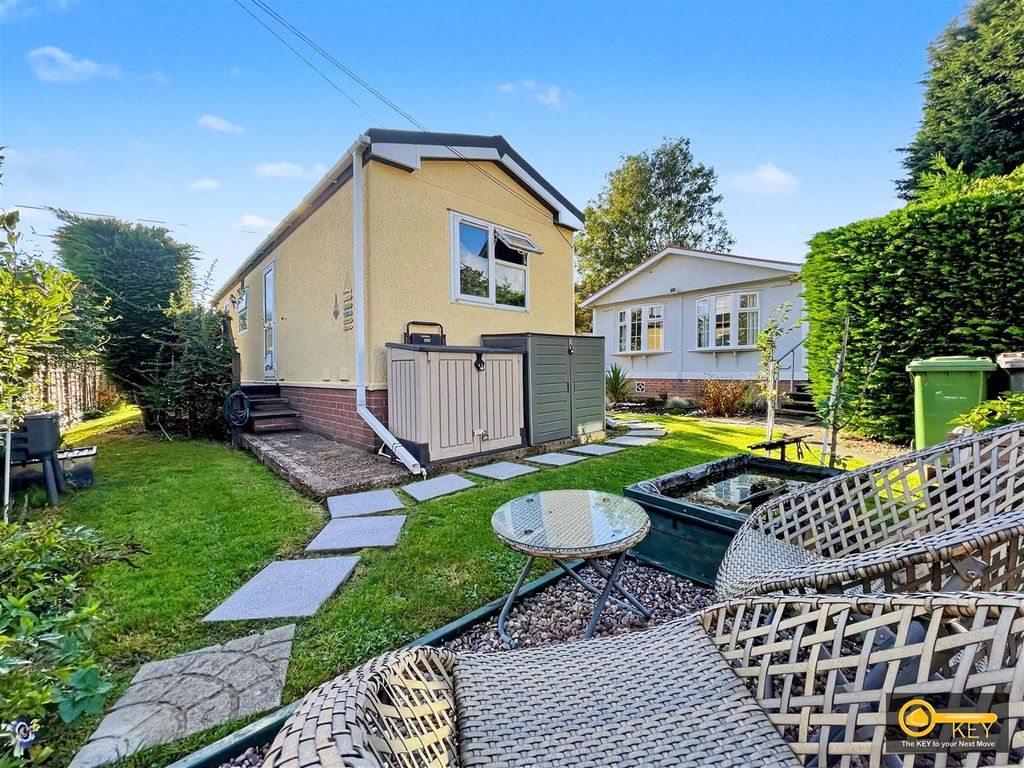 Property photo 3 of 12