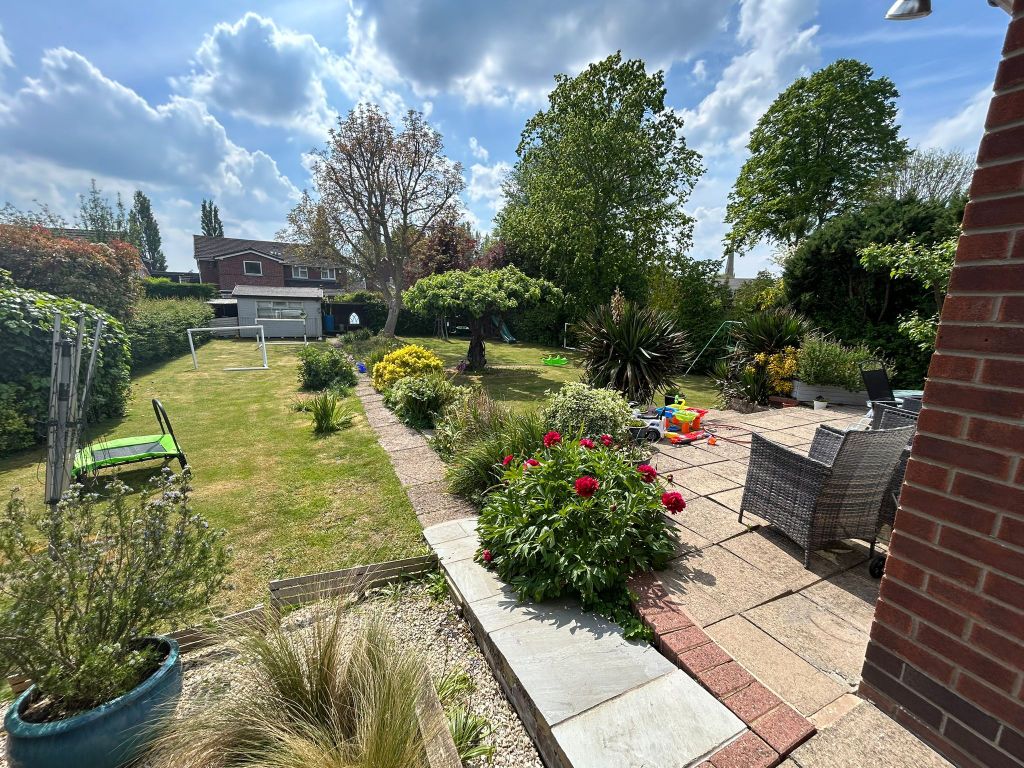 Property photo 1 of 15 May 2
