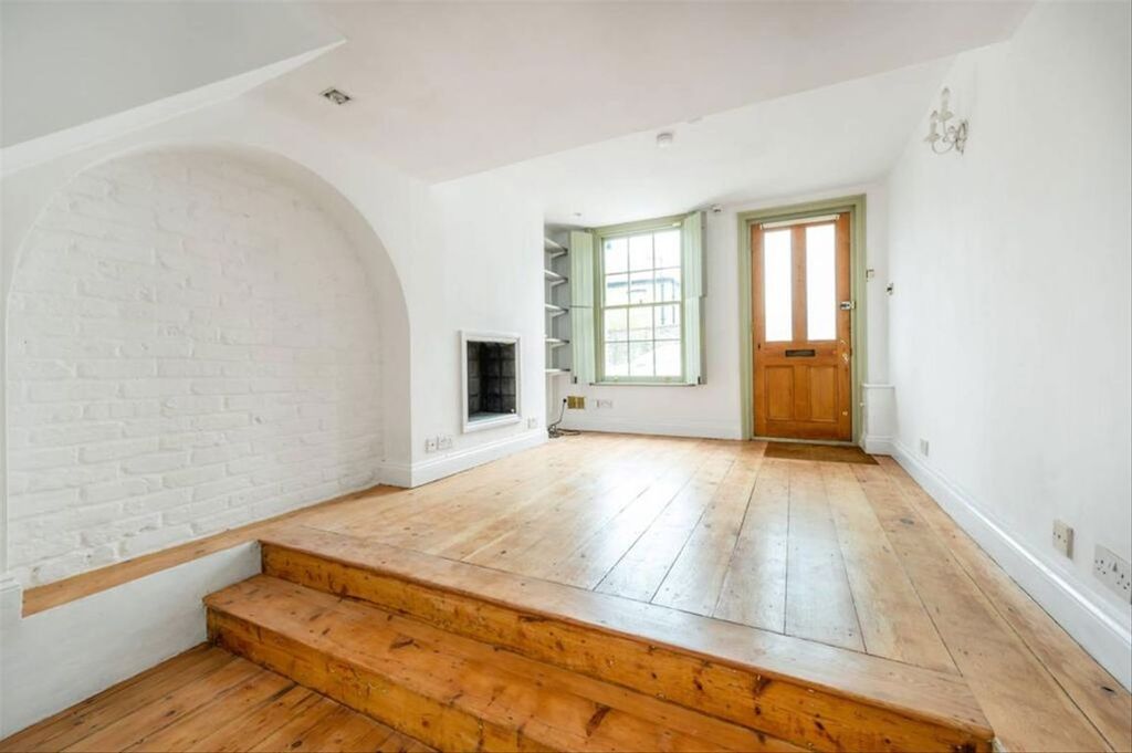 Property photo 3 of 8