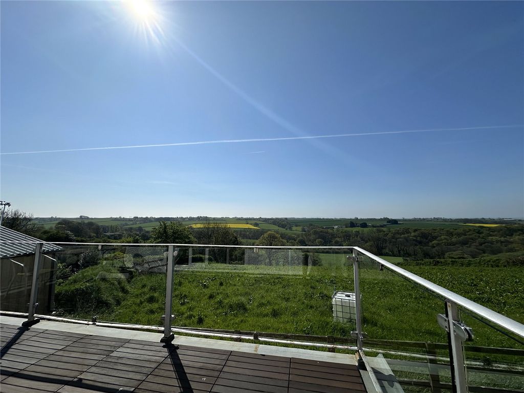 Property photo 2 of 30 Picture No. 41