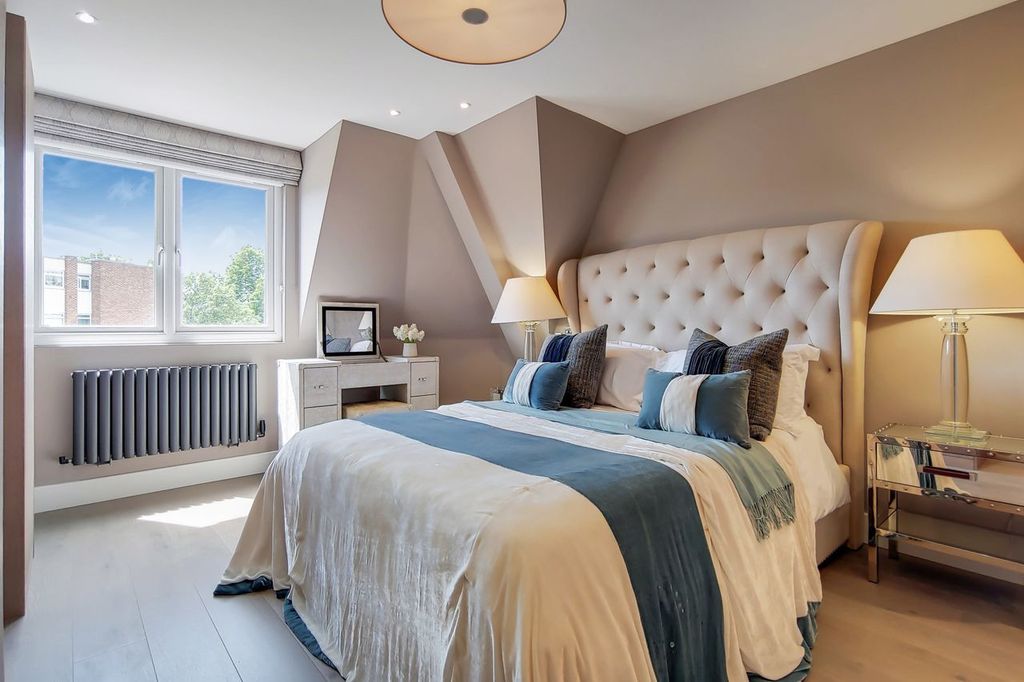 Property photo 3 of 27