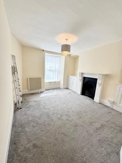 Property photo 3 of 7 3.Jpg