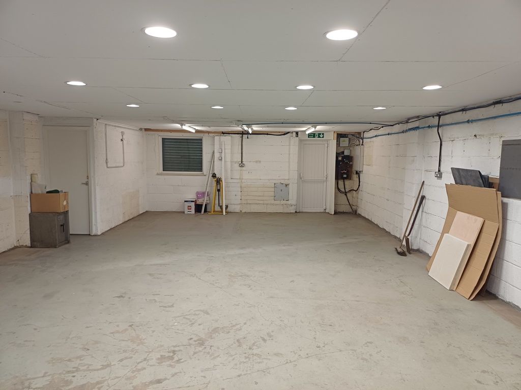 Property photo 2 of 5 Photo 4