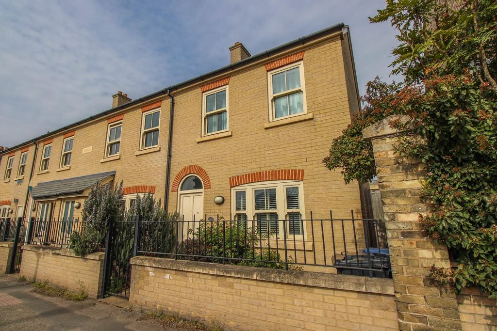 Property photo 1 of 10 Pic-2.Jpg