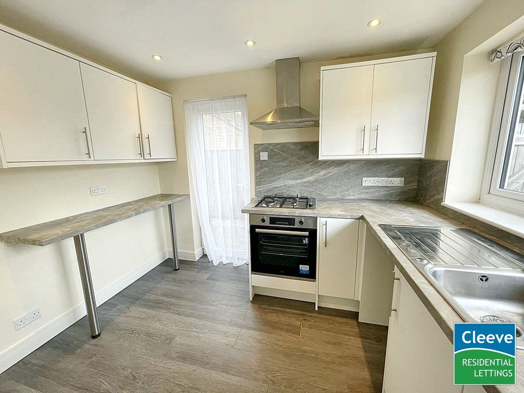 Property photo 2 of 11 2