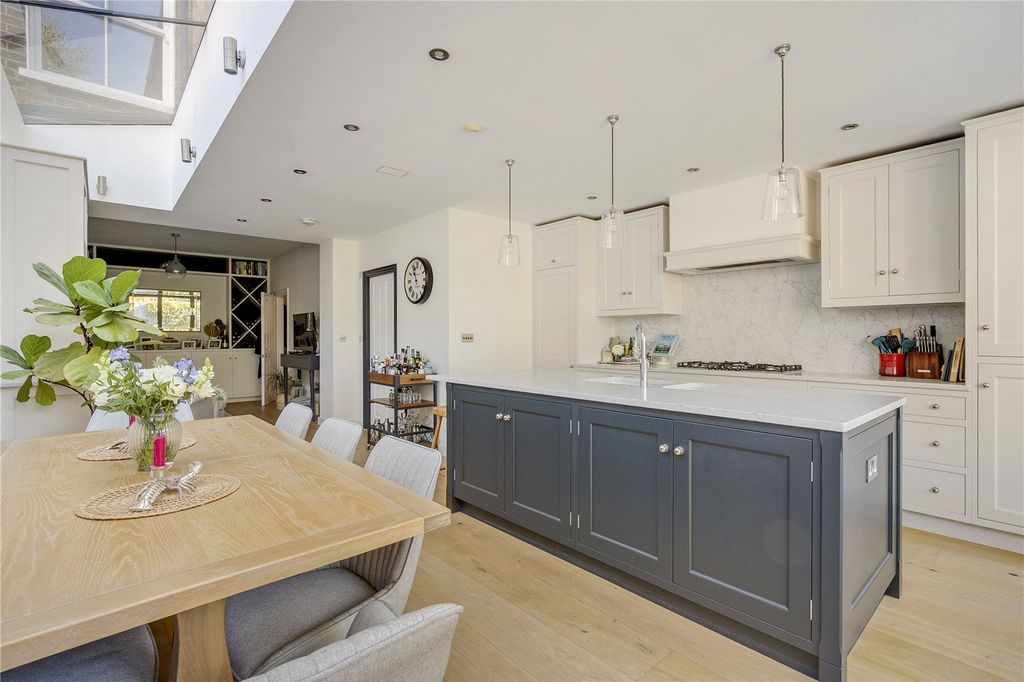 Property photo 3 of 23 Picture No. 51