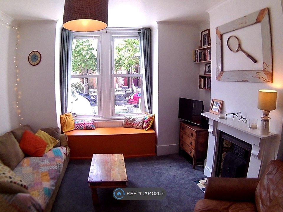 Property photo 1 of 23 Front Living Room