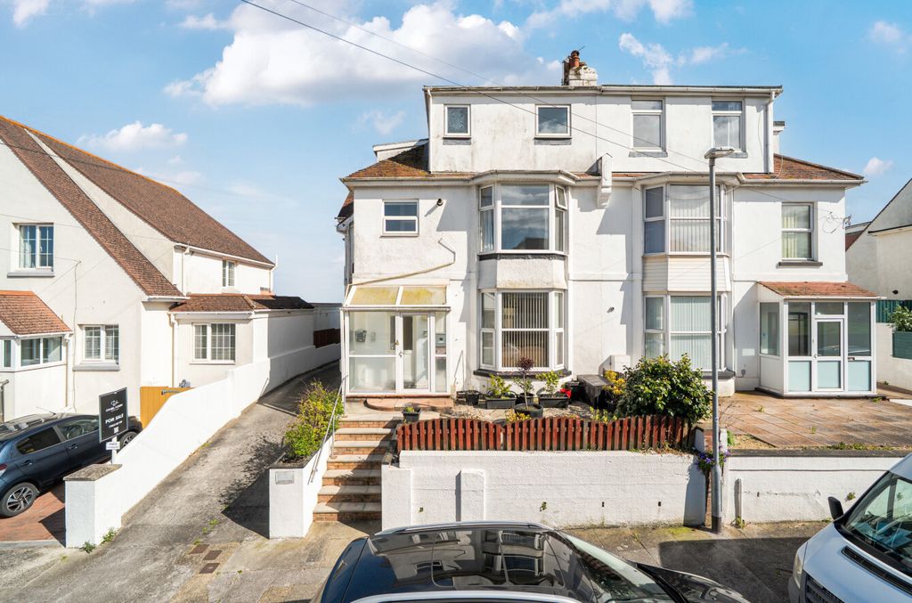 Property photo 1 of 14 1456851-1-6A01F84...