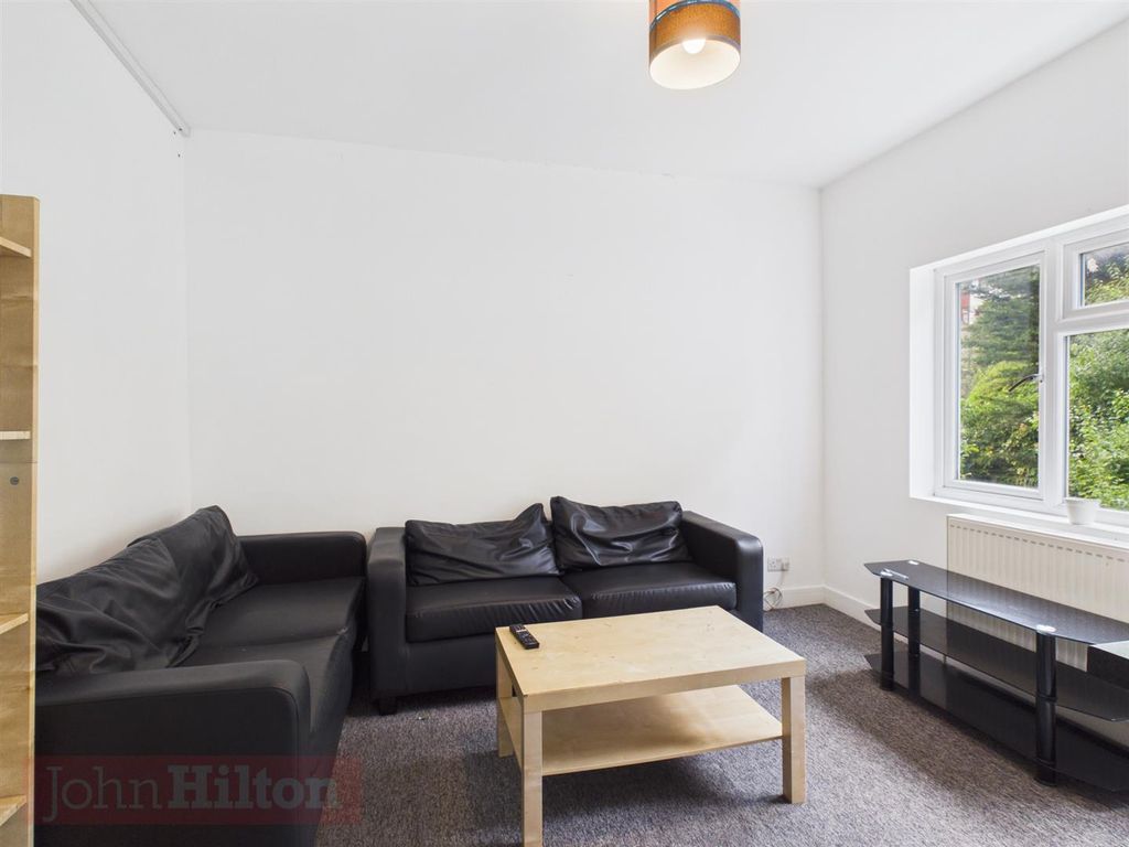 Property photo 2 of 12 Cam02534G0-Pr0744-Still005.Jpg