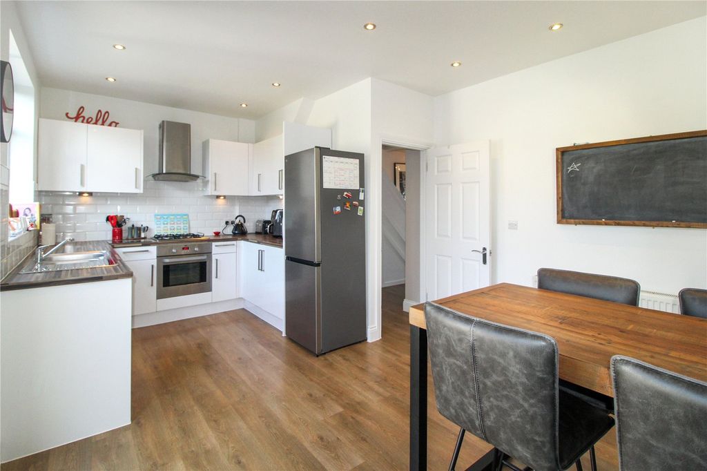 Property photo 3 of 18 Picture No. 02