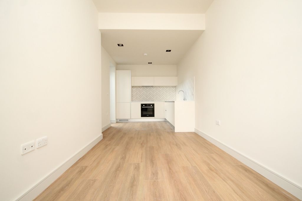 Property photo 2 of 9 Reception