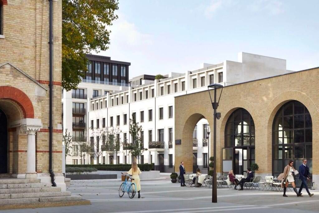 Property photo 2 of 11