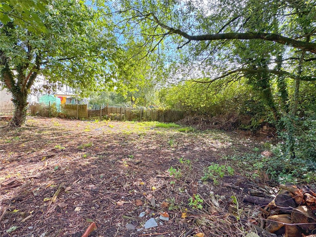 Property photo 3 of 21 Garden