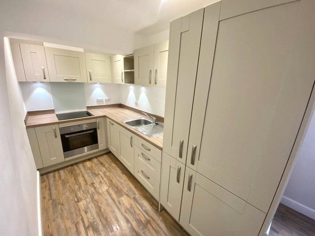 Property photo 2 of 13 Picture No. 12