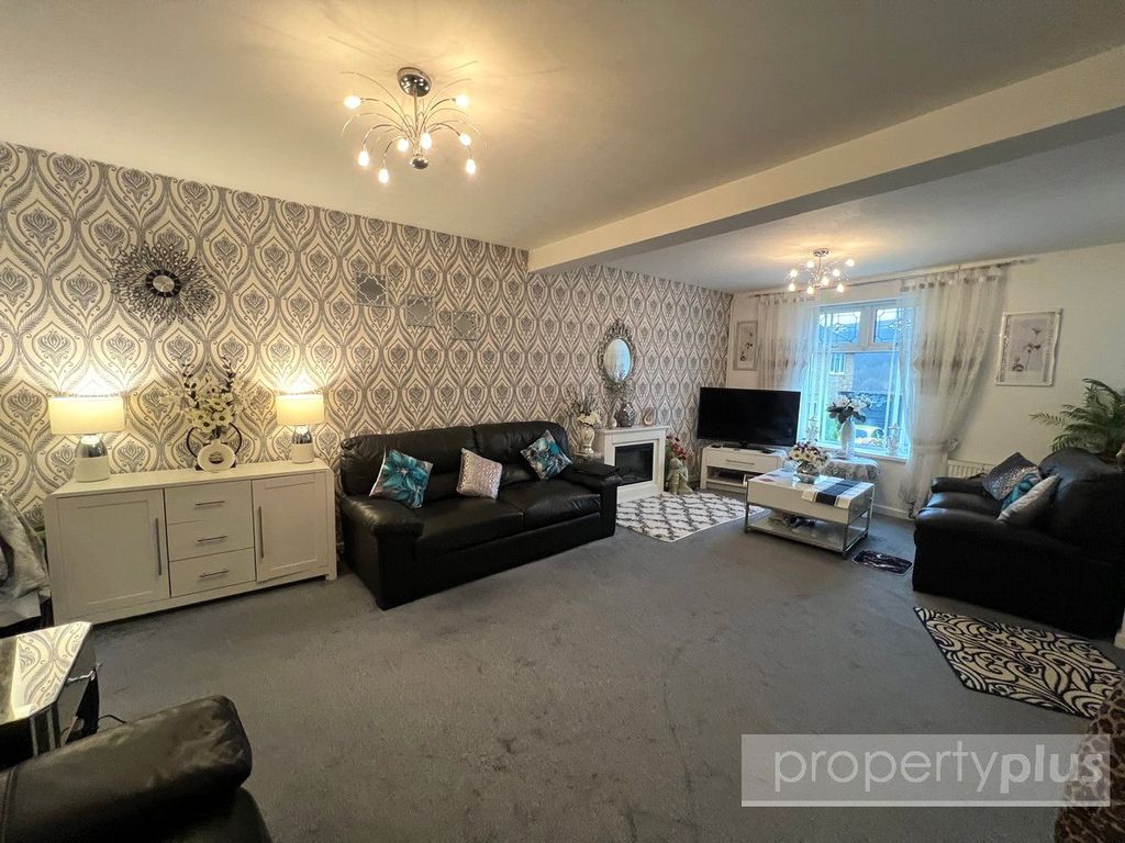 Property photo 3 of 14 Picture No. 08