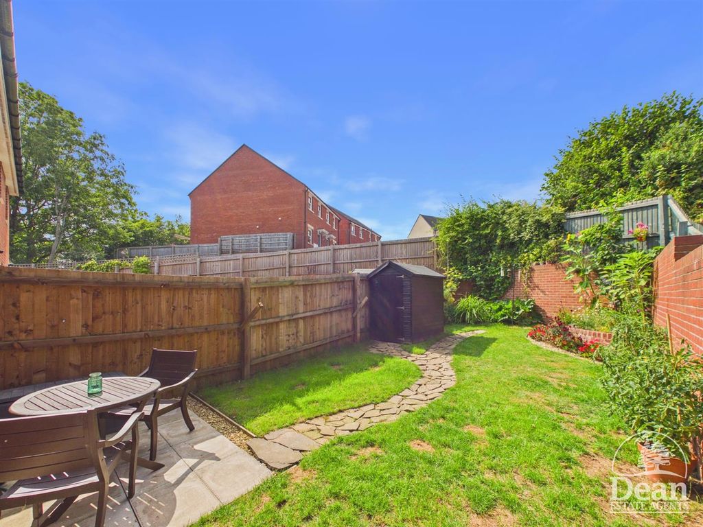 Property photo 2 of 18