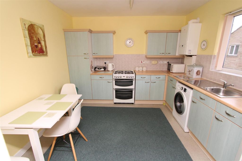 Property photo 3 of 7