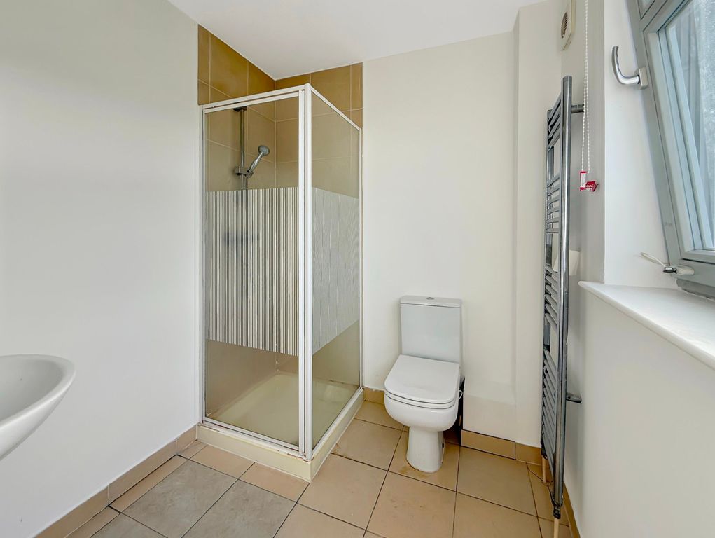 Property photo 3 of 4