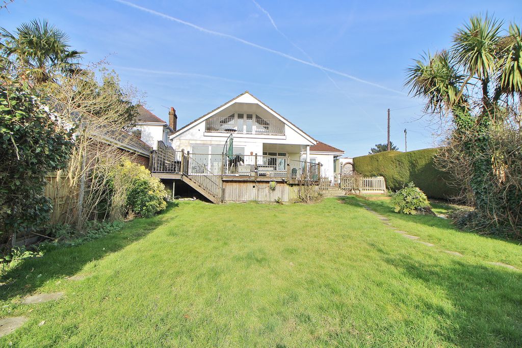 Property photo 1 of 26