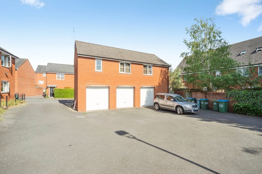 Property photo 3 of 15 Pbox-Img.Jpg
