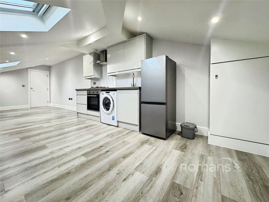 Property photo 2 of 6 Picture No. 08