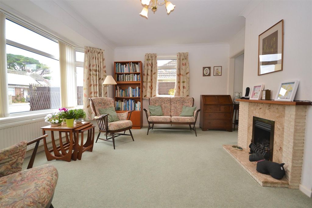 Property photo 2 of 23 12 (48).Png