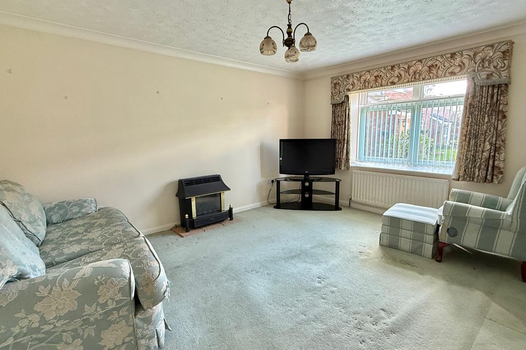 Property photo 2 of 16 Gallery