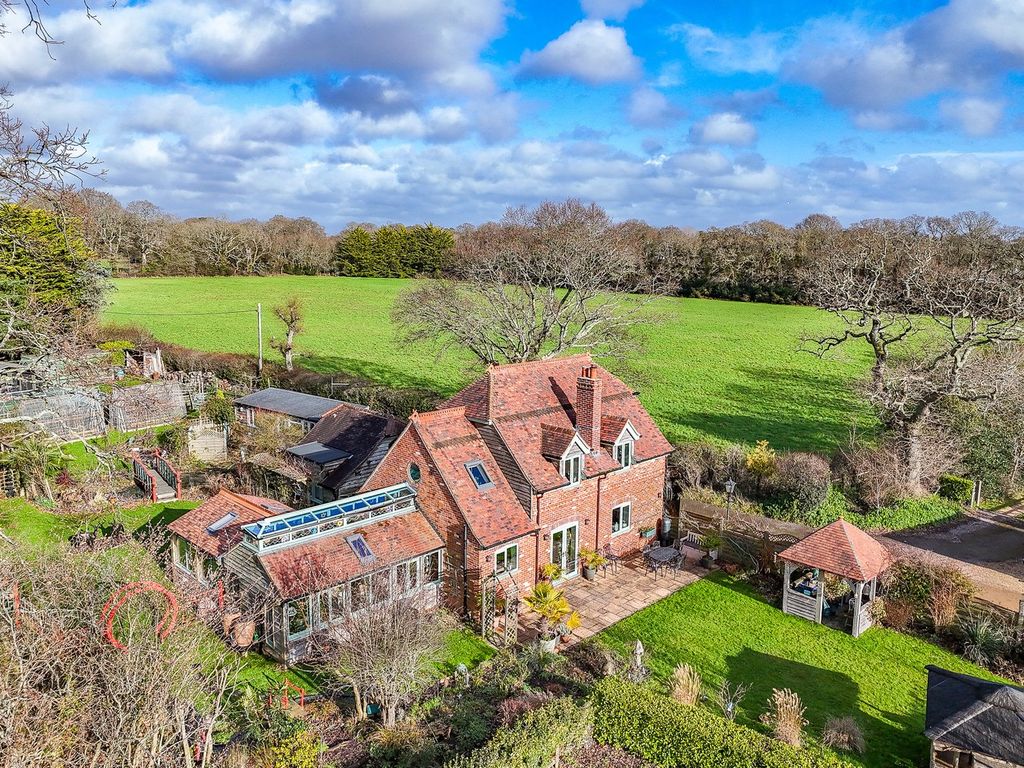 Property photo 1 of 32