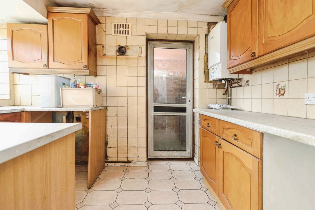 Property photo 3 of 15