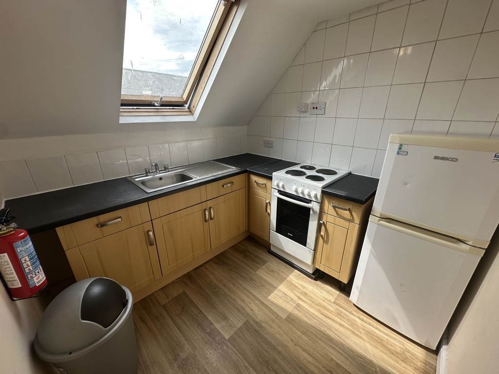 Property photo 2 of 5 Top Kitchen