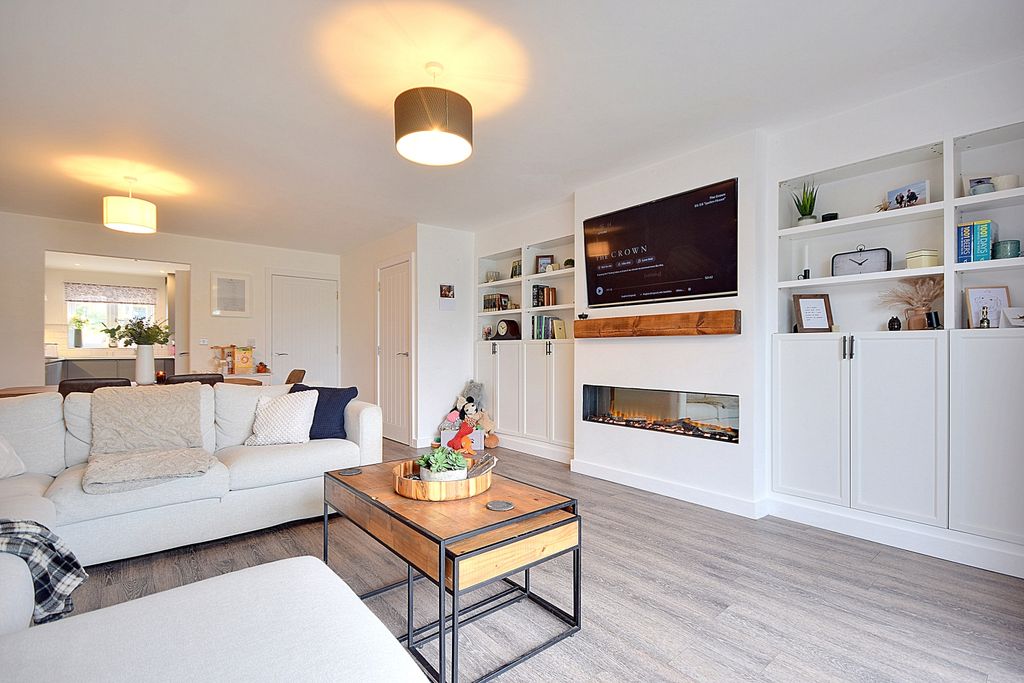 Property photo 3 of 25 Old Fire Sation Mews (10)