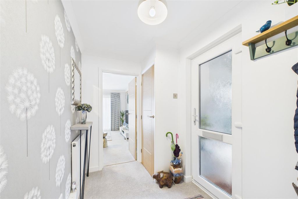 Property photo 2 of 20 Hallway