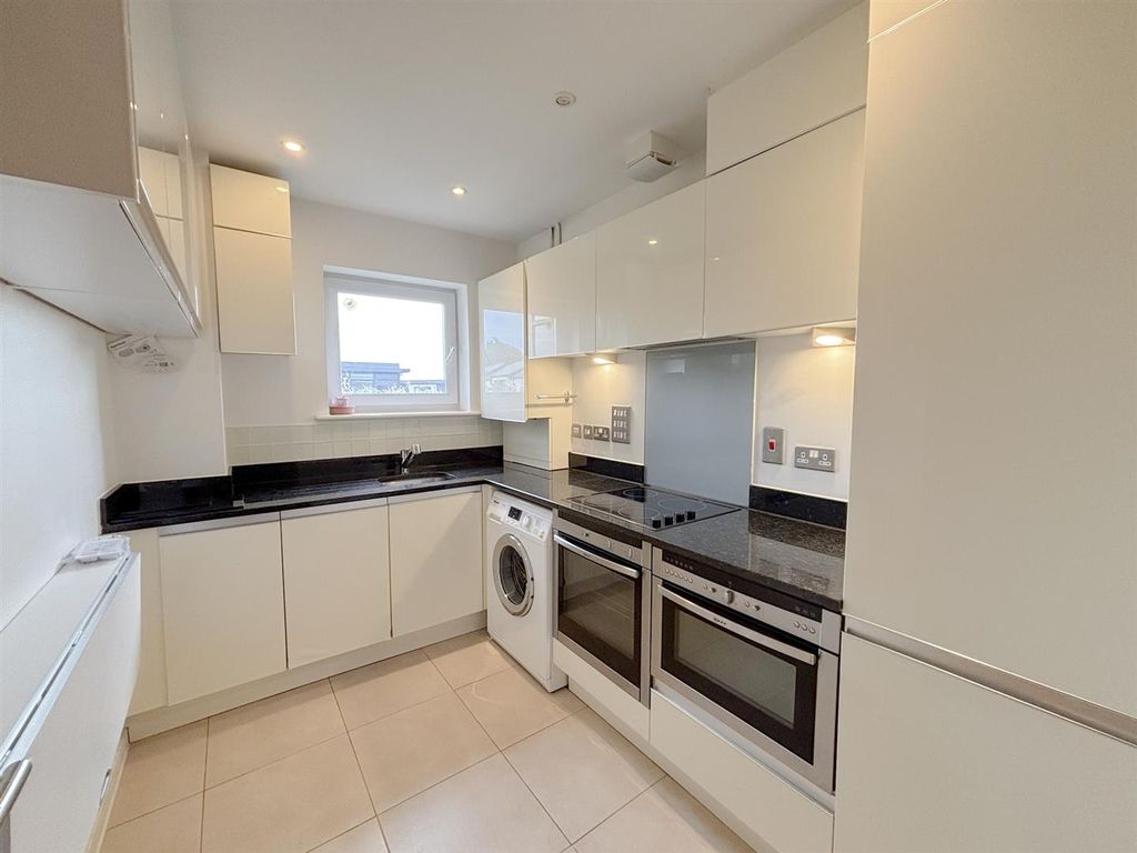 Property photo 3 of 9 1-Img_4557.Jpg