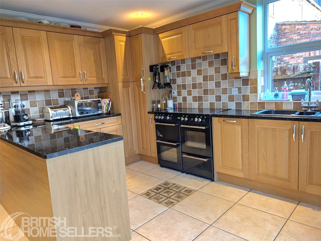 Property photo 2 of 21 Picture No. 07