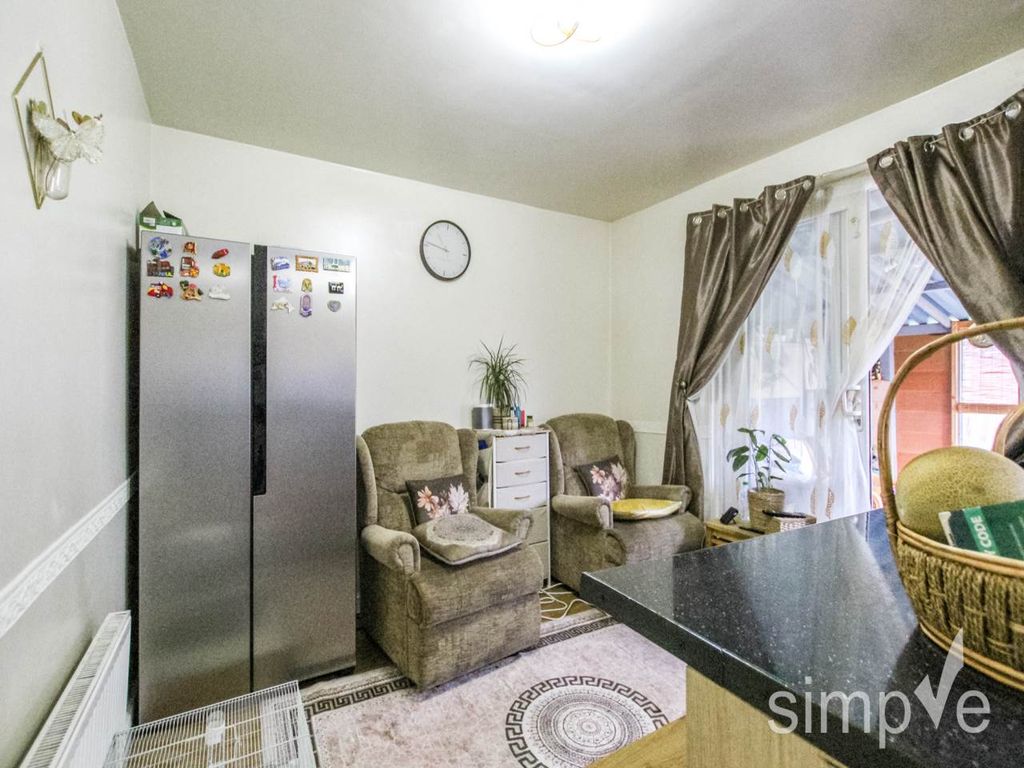 Property photo 3 of 7 Img_8255