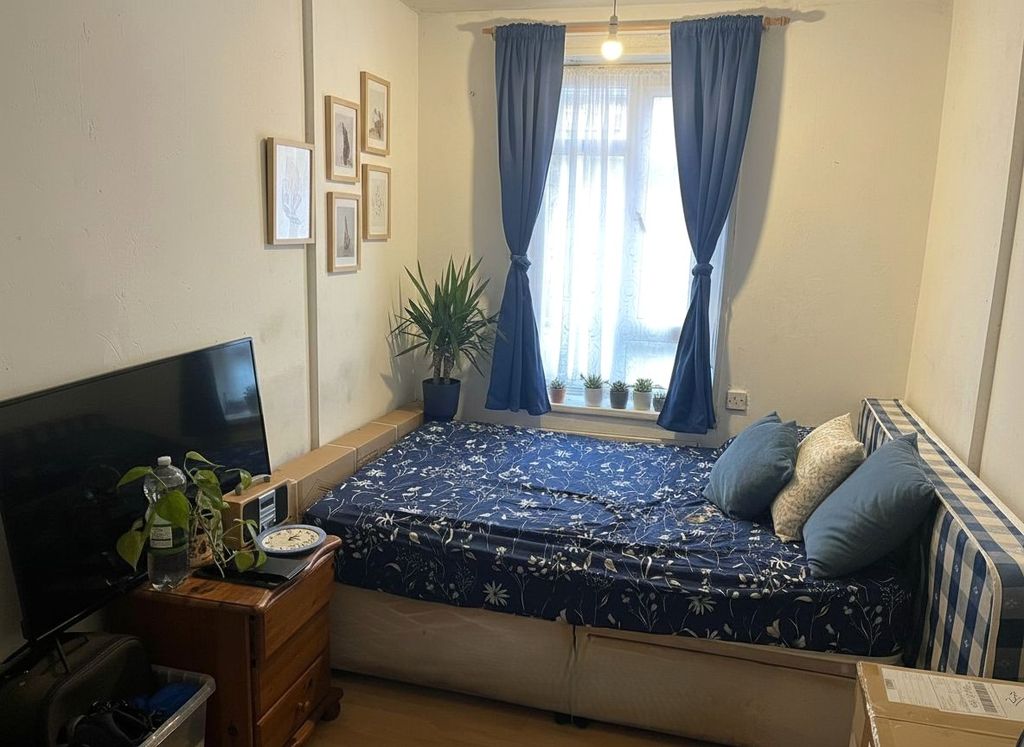 Property photo 3 of 9 d9De2371-A32E-4889-Abe2-A59052Cff7cd (1)