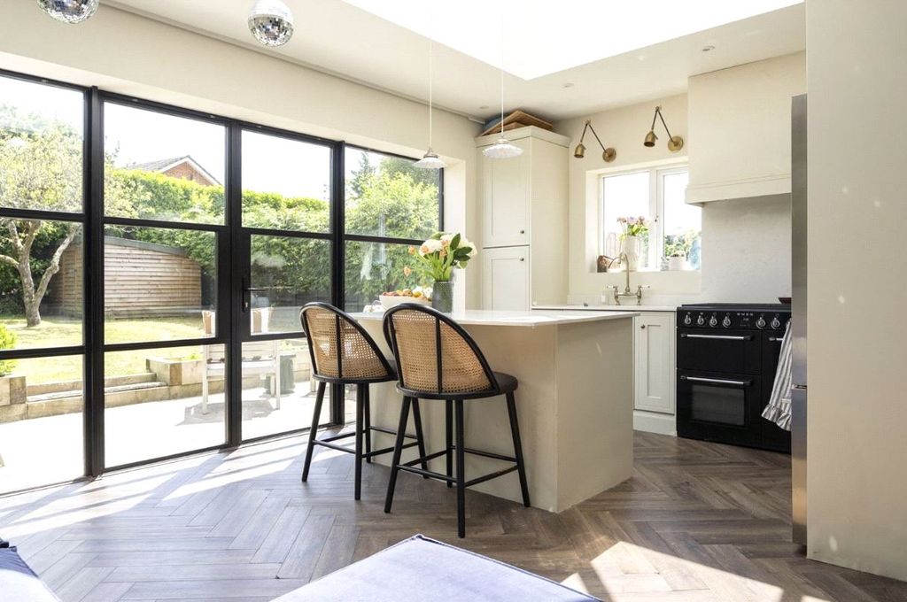 Property photo 3 of 24 Kitchen