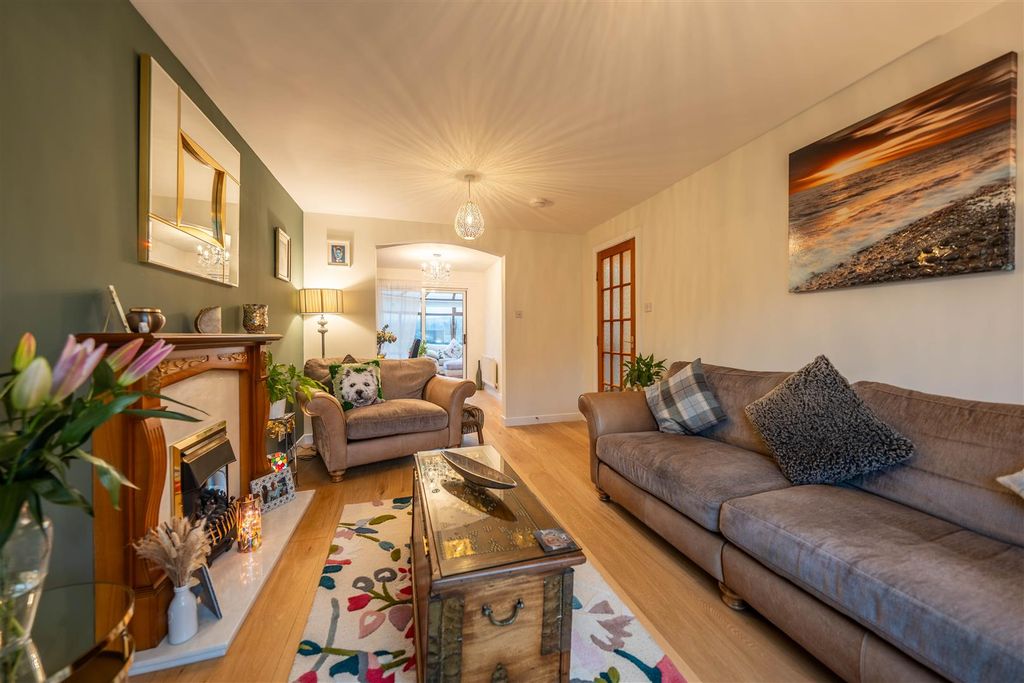 Property photo 3 of 39 Dsc01077-Hdr.Jpg