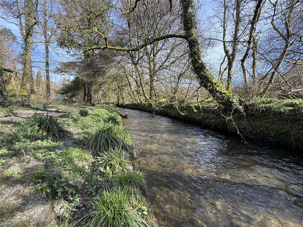 Property photo 3 of 8 River