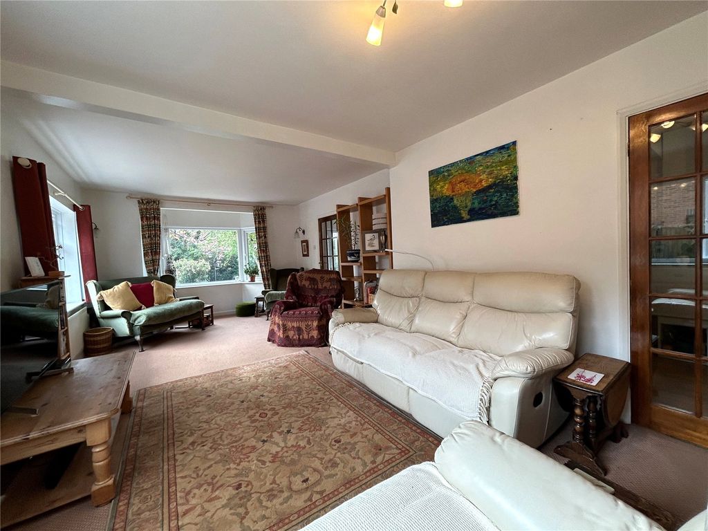 Property photo 3 of 27 Picture No. 43