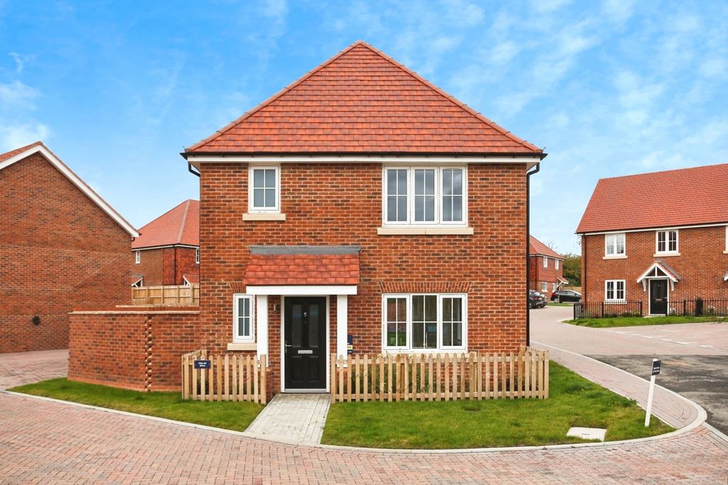 Property photo 1 of 14 Picture No. 16