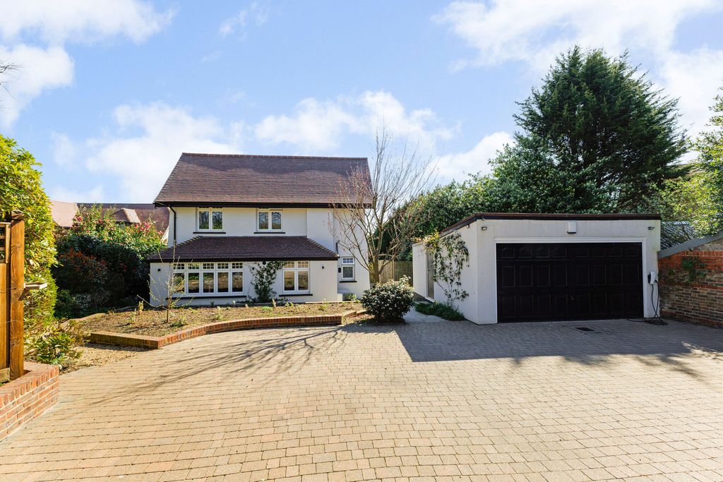 Property photo 1 of 16