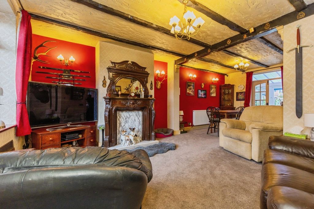 Property photo 3 of 18 Pbox-Img.Jpg