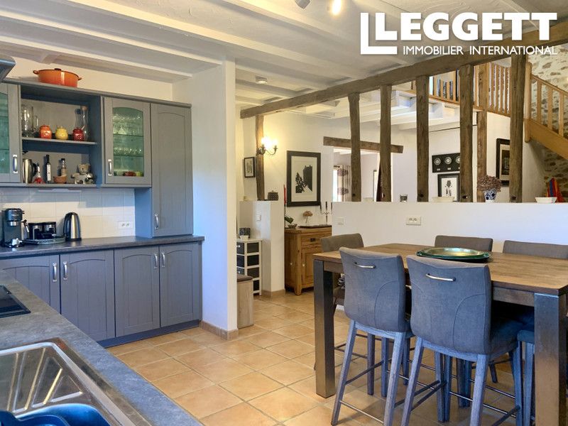 Property photo 3 of 10