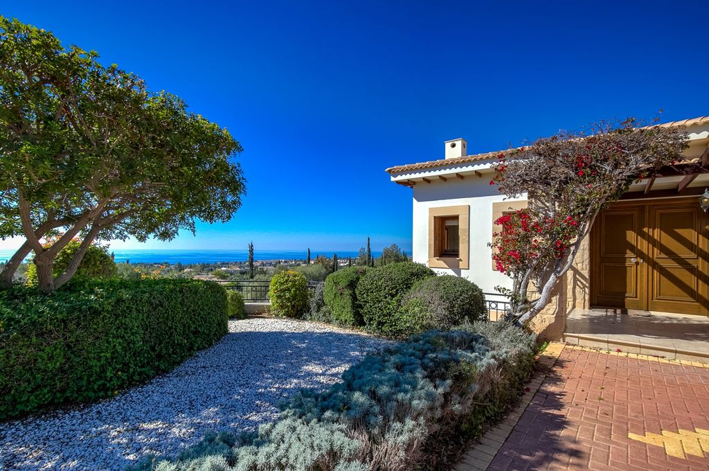 Property photo 1 of 38