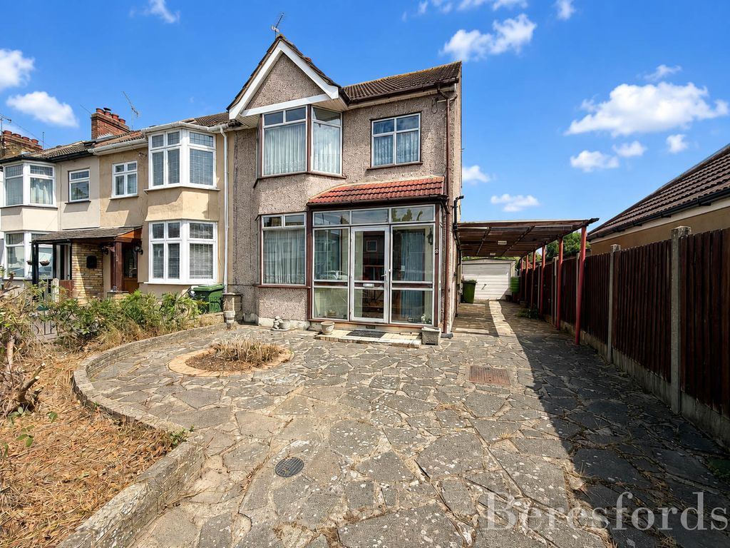 Property photo 1 of 17 Front