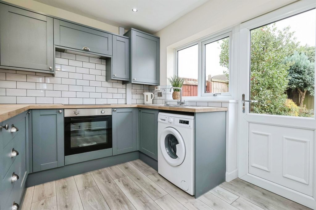 Property photo 3 of 16