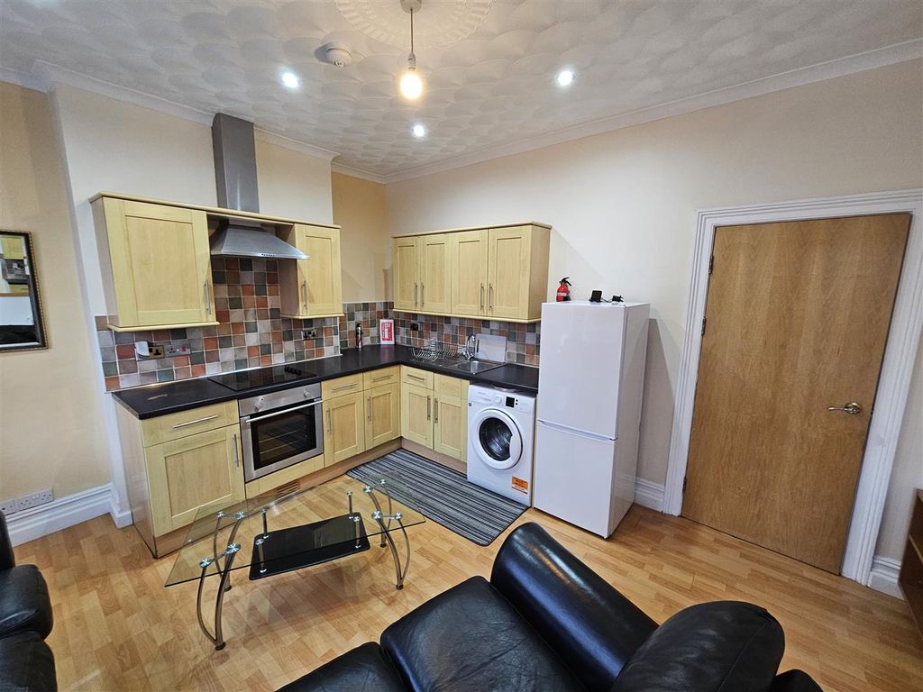 Property photo 3 of 10 20251112_120155[1].Jpg