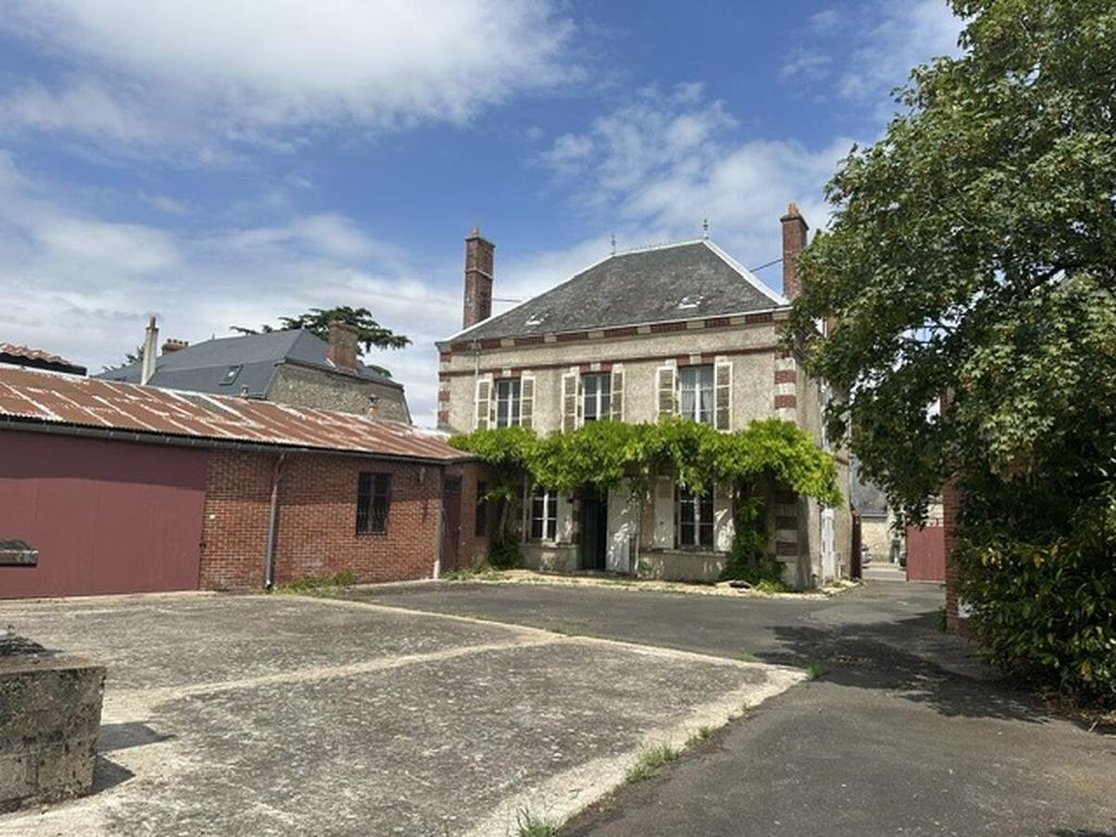 Property photo 1 of 17 House F8