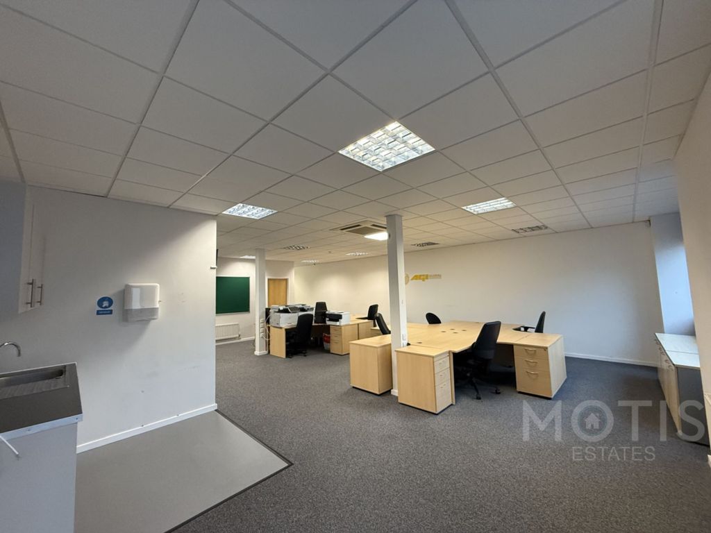 Property photo 2 of 11 Photo 1